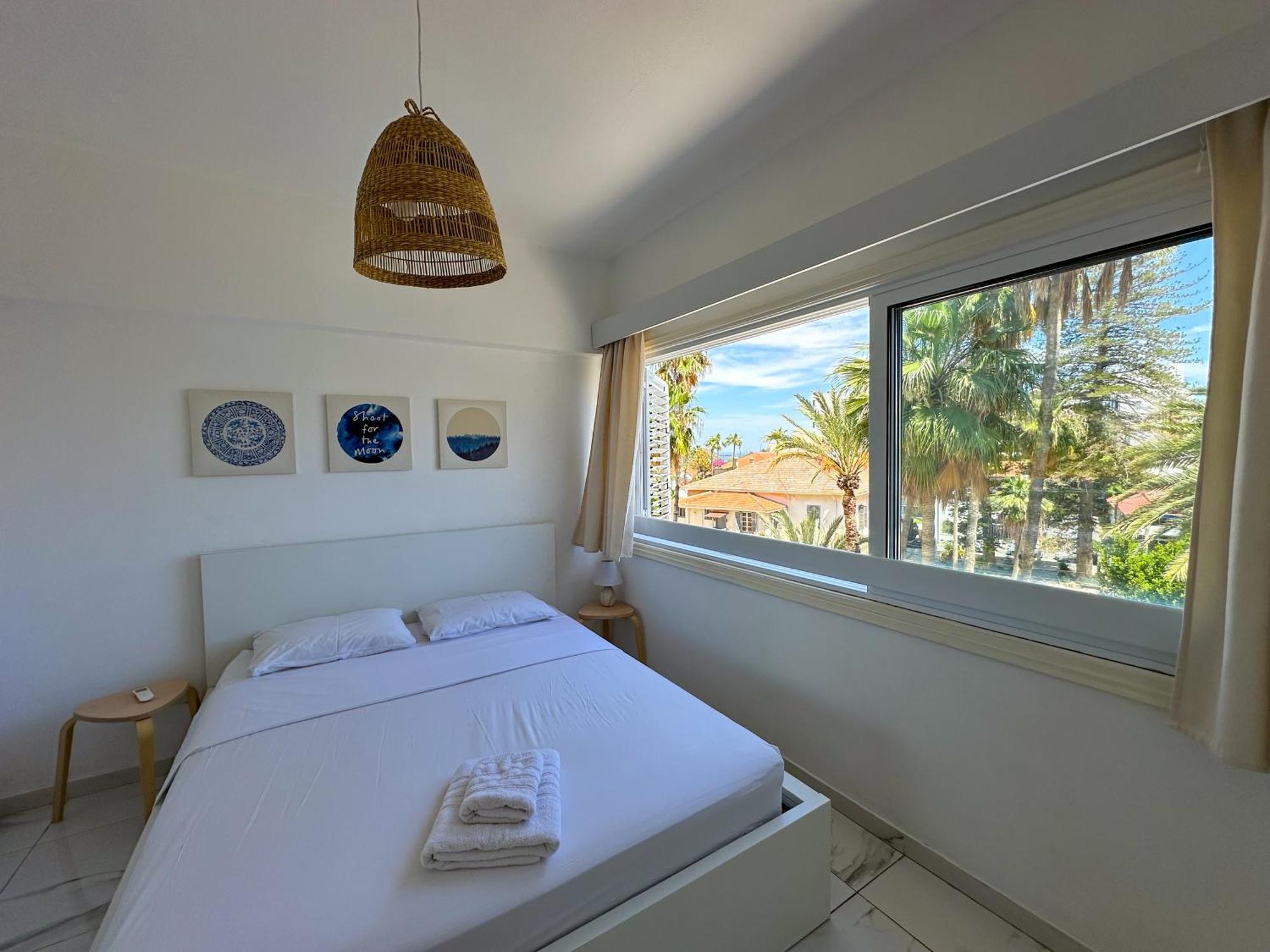 Real Center Apartment Larnaca Exterior photo