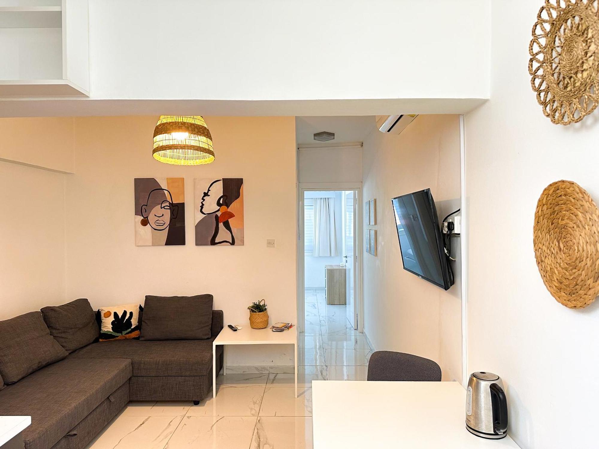 Real Center Apartment Larnaca Exterior photo